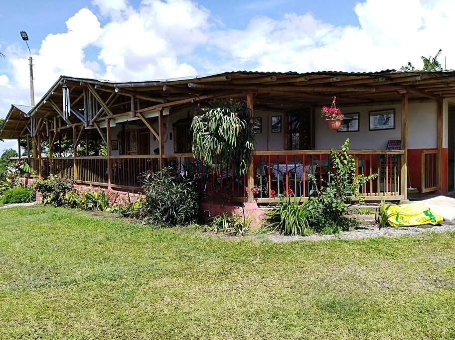 Finca En El Quindio Arrullo Cafetero Quimbaya Eksteriør billede